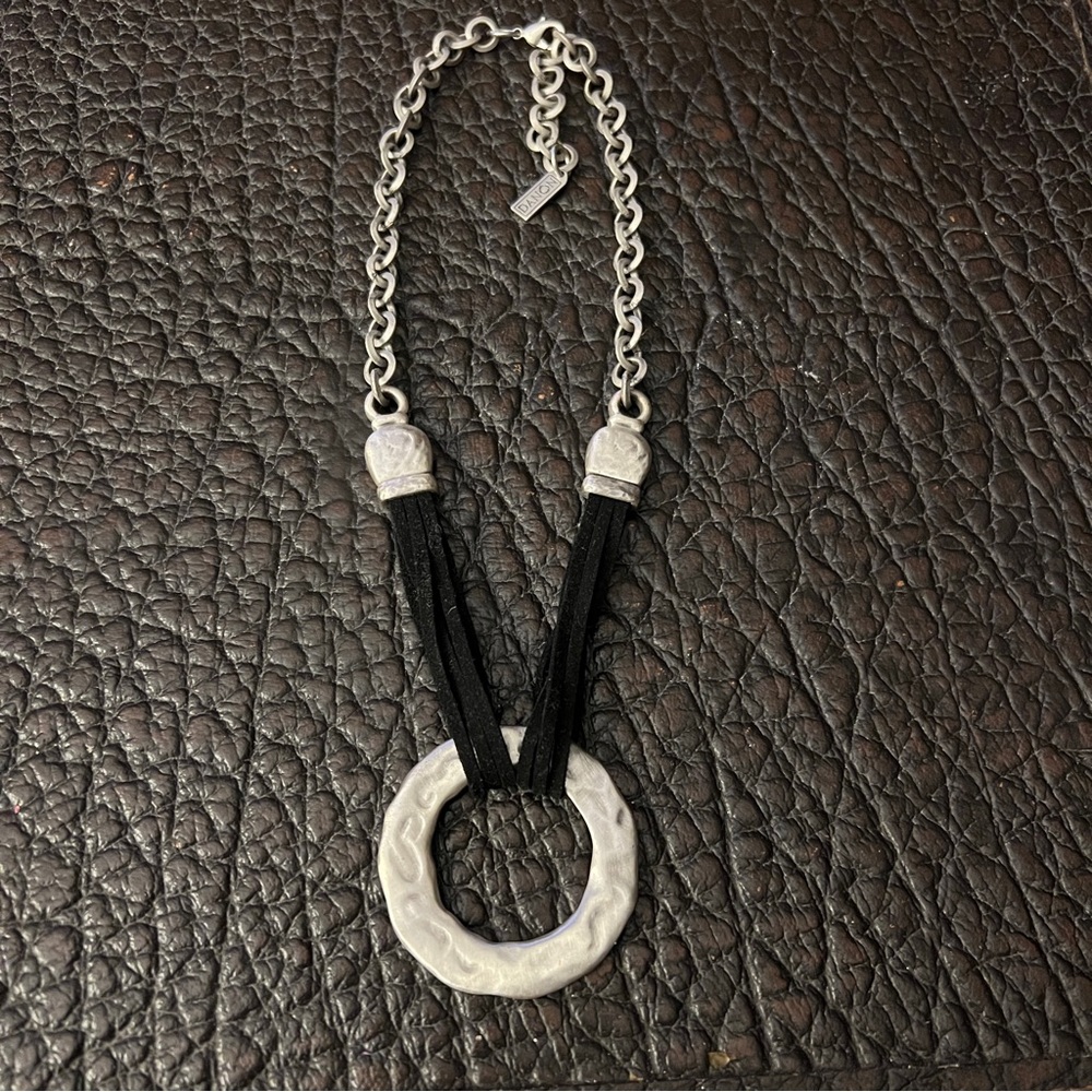 DANON PEWTER STATEMENT NECKLACE SEUDE LEATHER Excellent Pre-Owned Condition